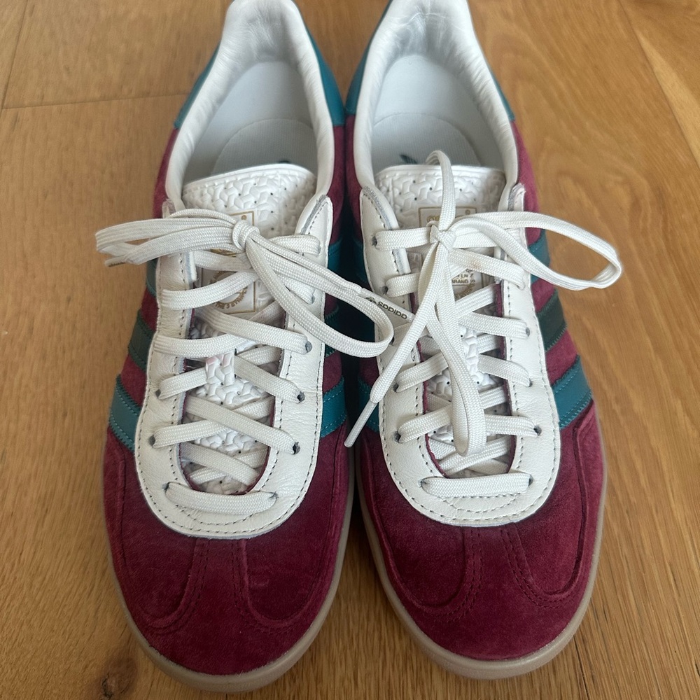 Adidas Women's Sneakers - Burgundy and Teal